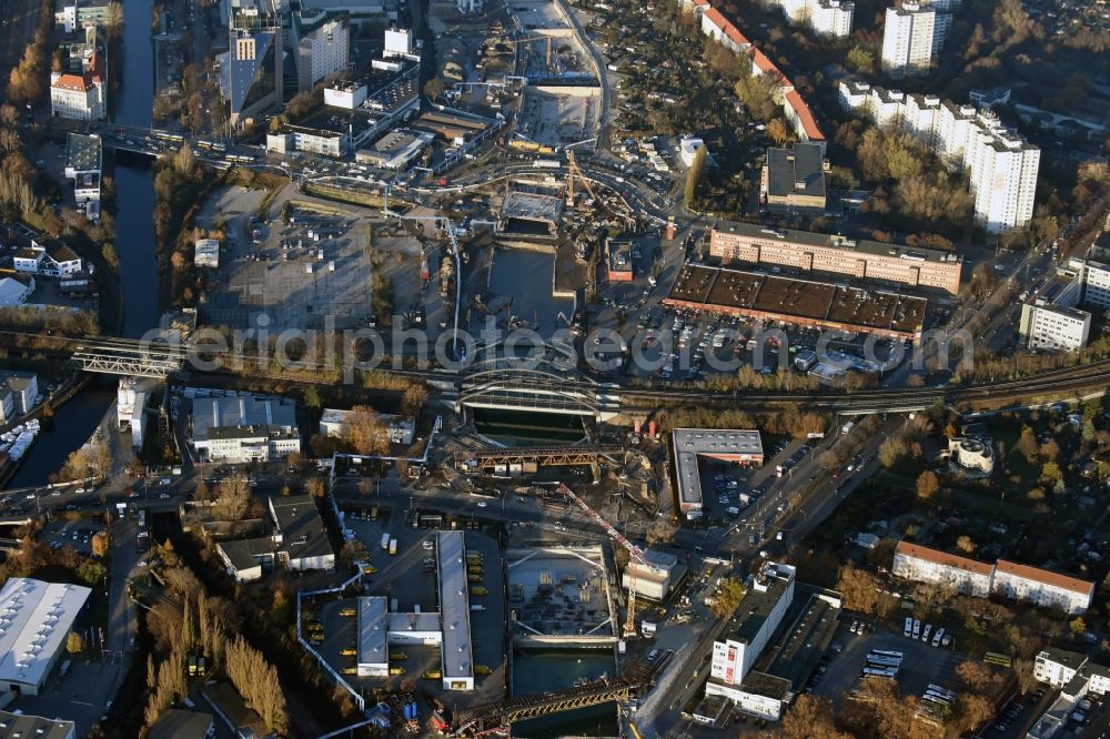 Berlin from the bird's eye view: Civil engineering construction sites for construction of the extension of the urban motorway - Autobahn Autobahn A100 in Berlin Neukoelln