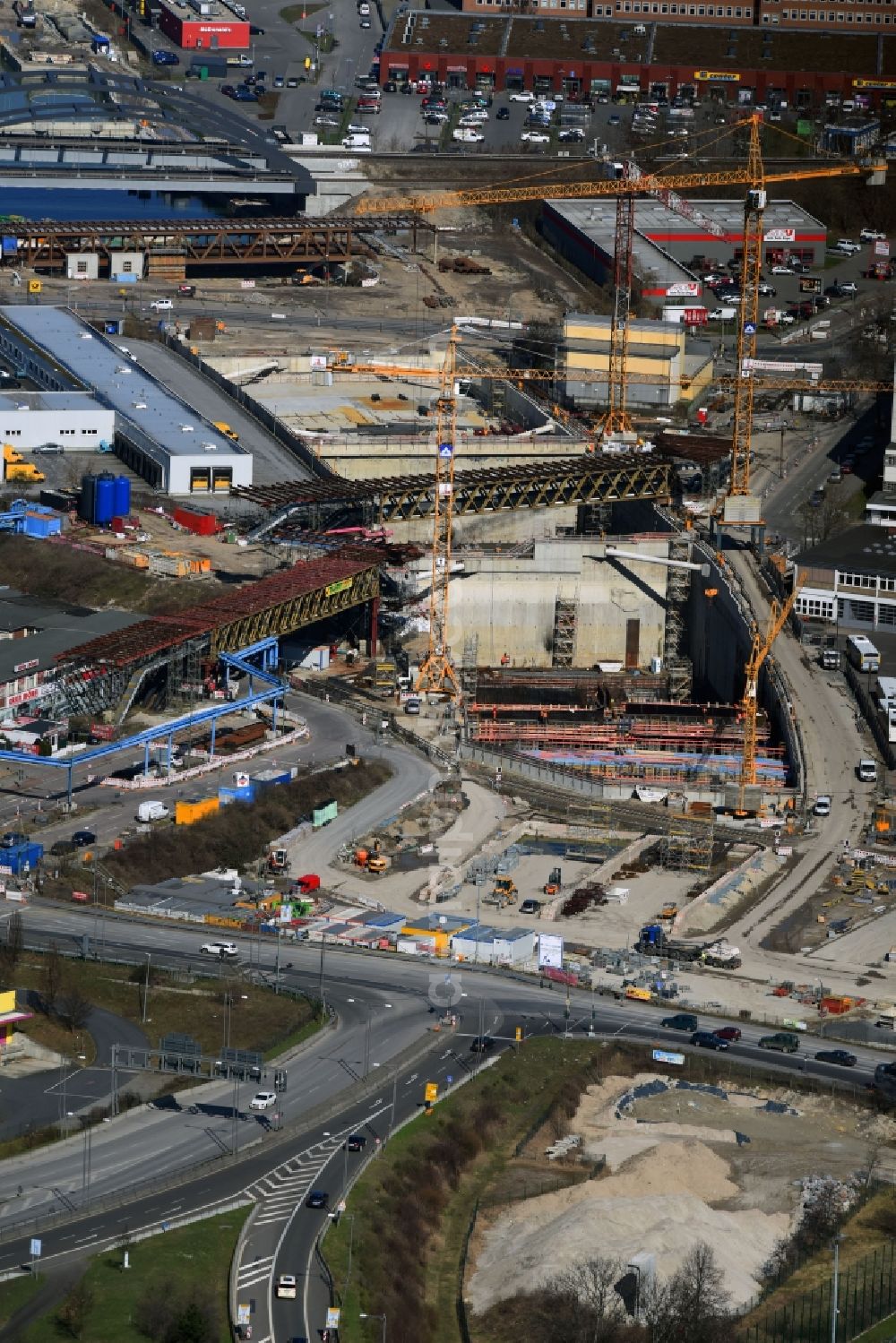 Berlin from above - Civil engineering construction sites for construction of the extension of the urban motorway - Autobahn Autobahn A100 in Berlin Neukoelln