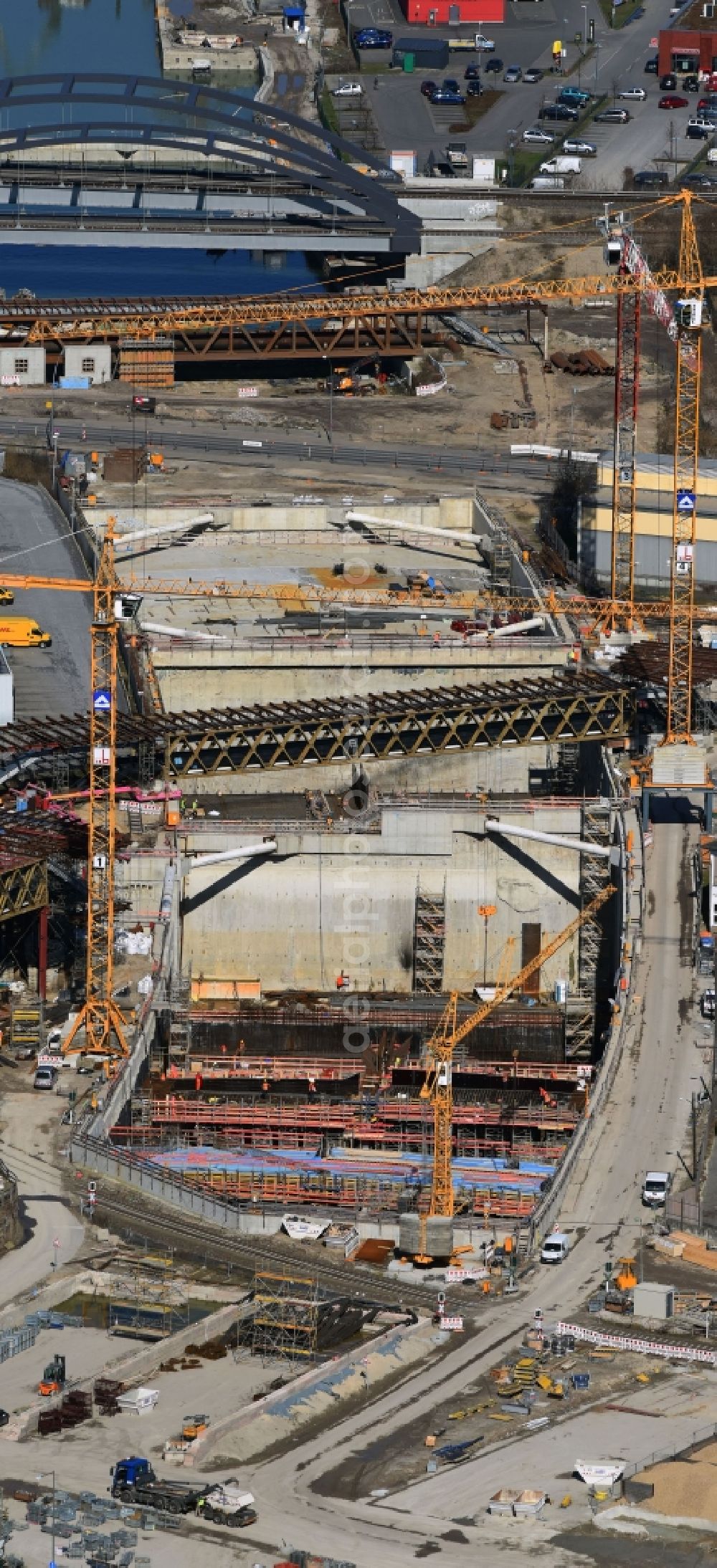 Berlin from the bird's eye view: Civil engineering construction sites for construction of the extension of the urban motorway - Autobahn Autobahn A100 in Berlin Neukoelln