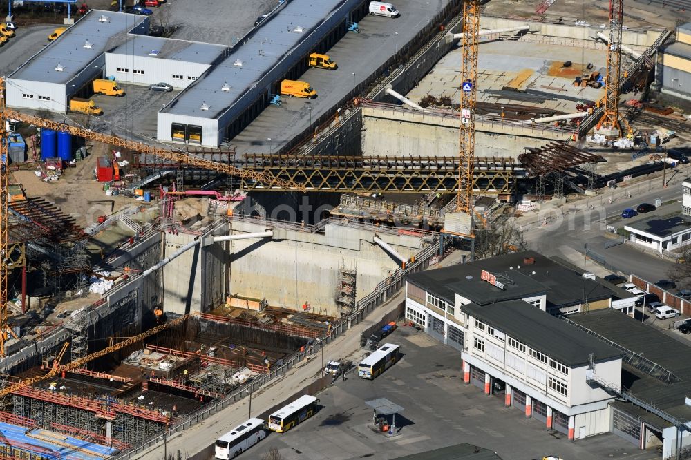 Aerial image Berlin - Civil engineering construction sites for construction of the extension of the urban motorway - Autobahn Autobahn A100 in Berlin Neukoelln