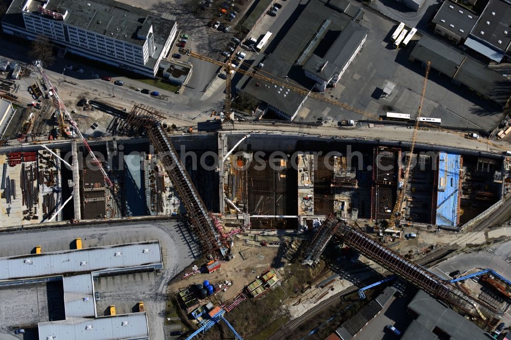 Berlin from above - Civil engineering construction sites for construction of the extension of the urban motorway - Autobahn Autobahn A100 in Berlin Neukoelln