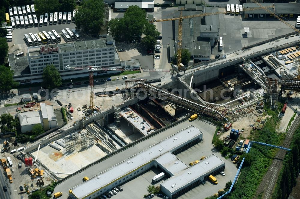 Berlin from the bird's eye view: Civil engineering construction sites for construction of the extension of the urban motorway - Autobahn Autobahn A100 in Berlin Neukoelln