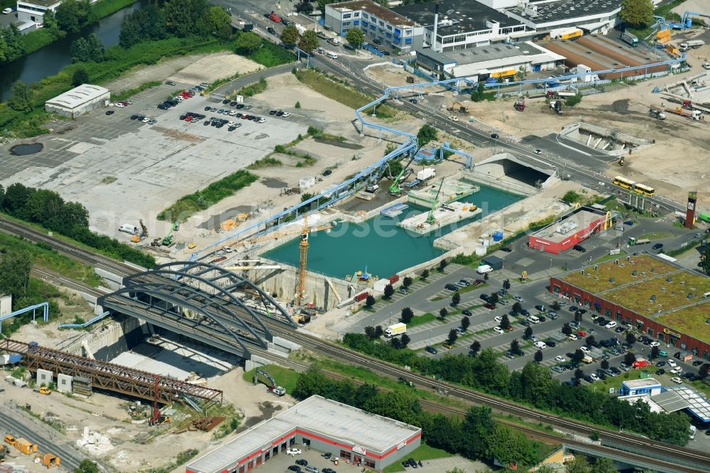 Aerial image Berlin - Civil engineering construction sites for construction of the extension of the urban motorway - Autobahn Autobahn A100 in Berlin Neukoelln