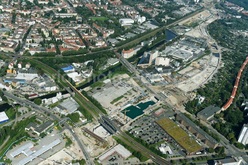 Aerial image Berlin - Civil engineering construction sites for construction of the extension of the urban motorway - Autobahn Autobahn A100 in Berlin Neukoelln