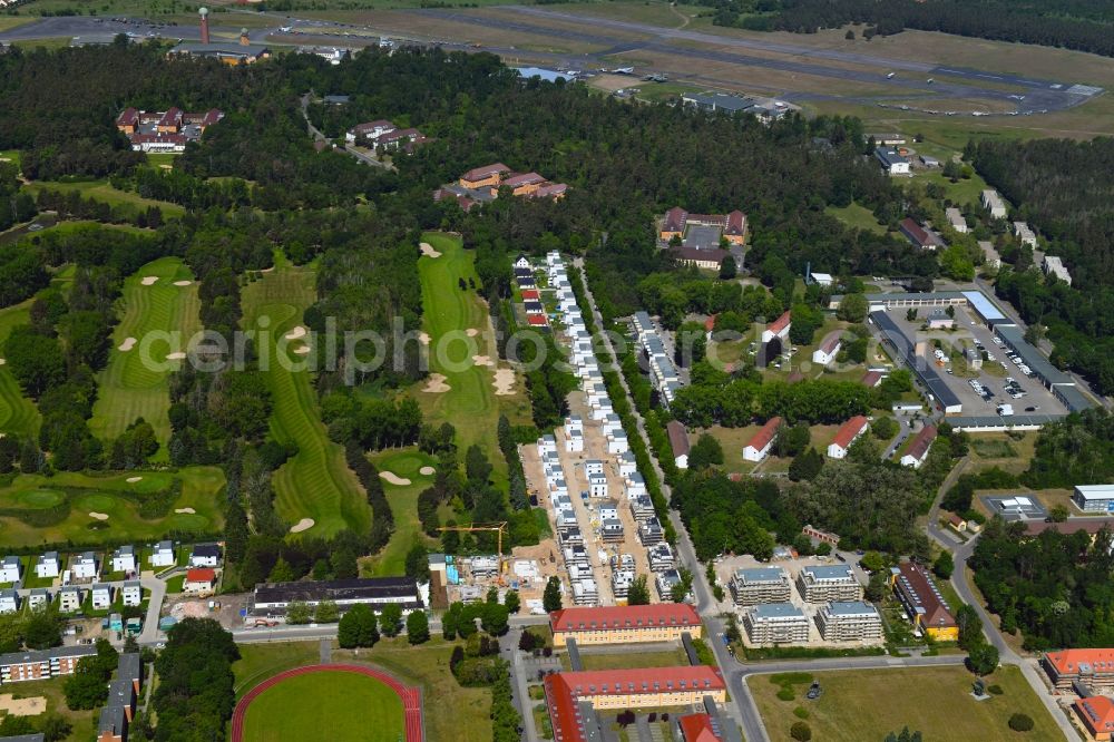 Berlin from above - Construction sites for new construction residential area of detached housing estate Amberbaumallee - Moorbirkenweg in the district Kladow in Berlin, Germany