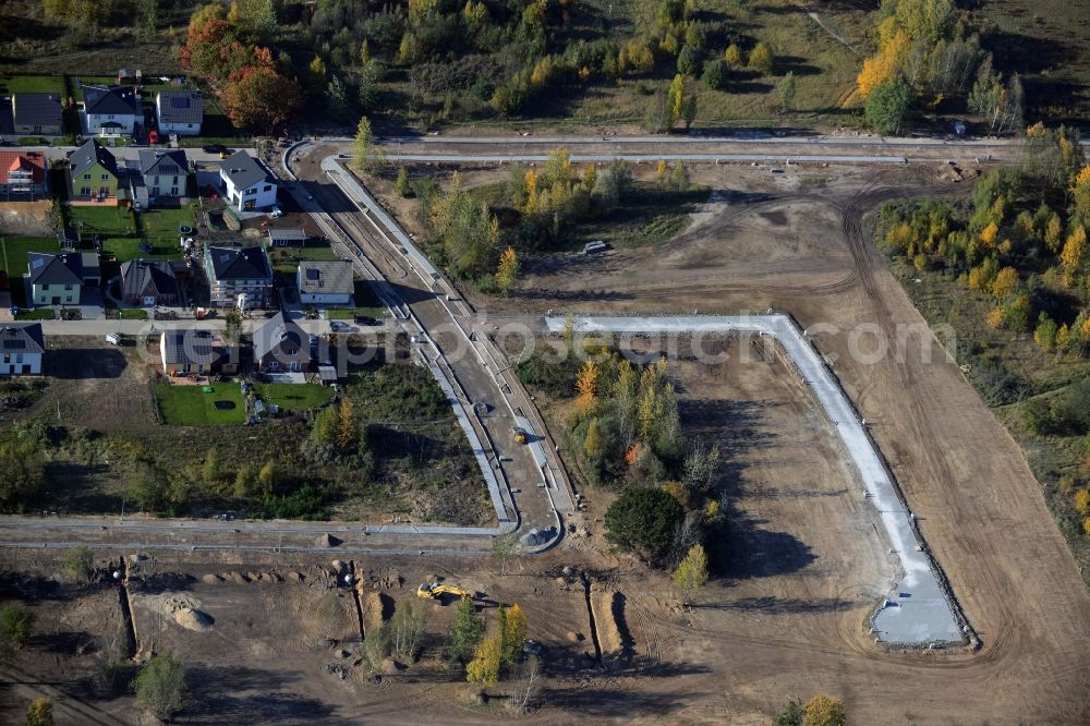 Aerial photograph Berlin - Construction sites for new construction residential area of detached housing estate on Planstrasse im Stadtteil Mahlsdorf in Berlin in Germany