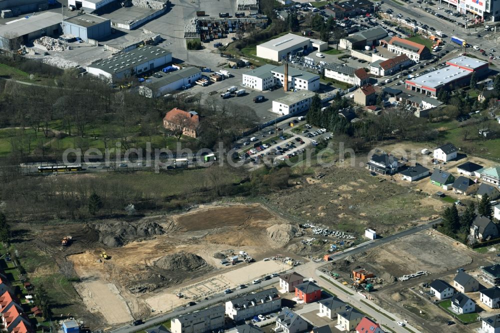 Aerial photograph Berlin - Construction sites for new construction residential area of detached housing estate of NCC Deutschland GmbH on Hultschiner Damm destrict Mahlsdorf in Berlin in Germany