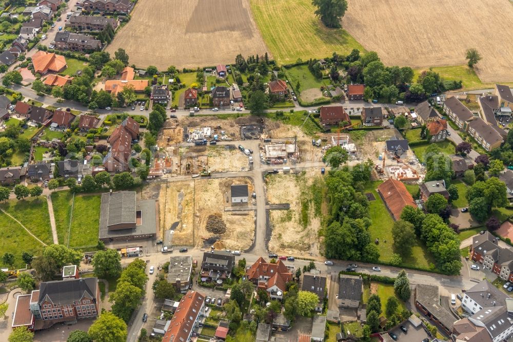 Hamm from above - Construction sites for new construction residential area of detached housing estate on Doerholtstrasse in Hamm in the state North Rhine-Westphalia, Germany