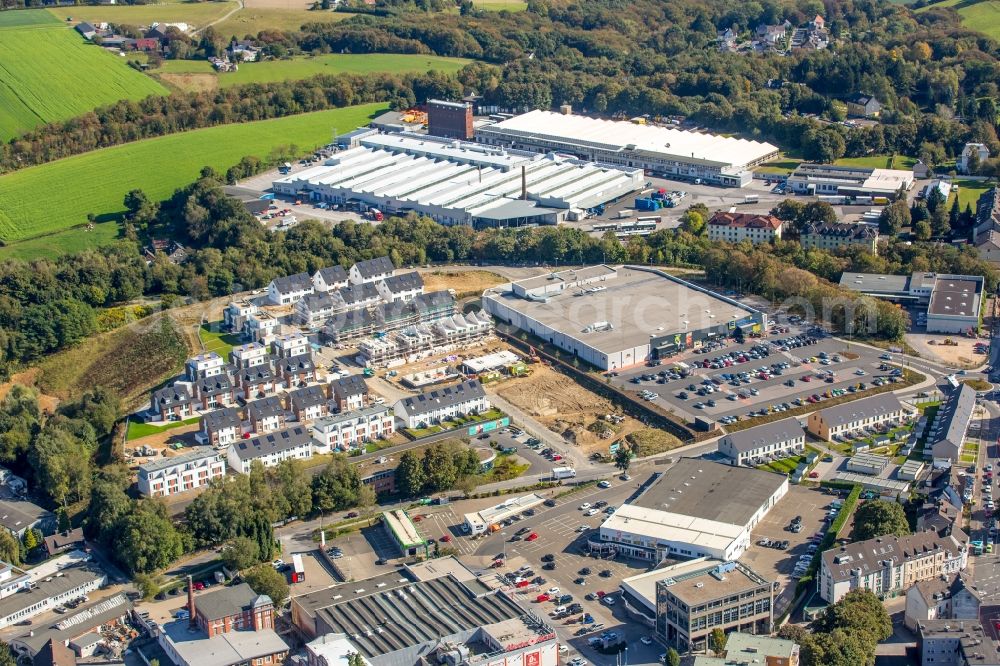 Aerial photograph Velbert - Construction sites for new construction residential area of detached housing estate on the former Woeste-terrain in Velbert in the state North Rhine-Westphalia. The development is carried out by the companies: Ten Brinke and Deutsche Reihenhaus