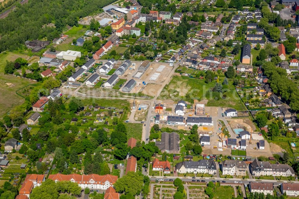 Aerial image Gelsenkirchen - Construction sites for new construction residential area of detached housing estate entlong of Grollmonnstrasse and An of Luthenburg in Gelsenkirchen in the state North Rhine-Westphalia, Germany