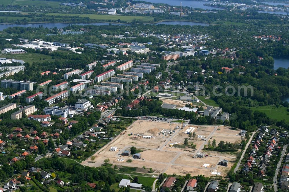 Aerial image Schwerin - Construction sites for new construction residential area of detached housing estate on Gadebuscher Strasse in Schwerin in the state Mecklenburg - Western Pomerania, Germany