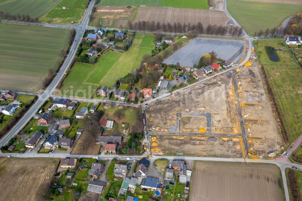 Bottrop from the bird's eye view: Construction sites for new construction residential area of detached housing estate on Gertskonp in Bottrop in the state North Rhine-Westphalia, Germany