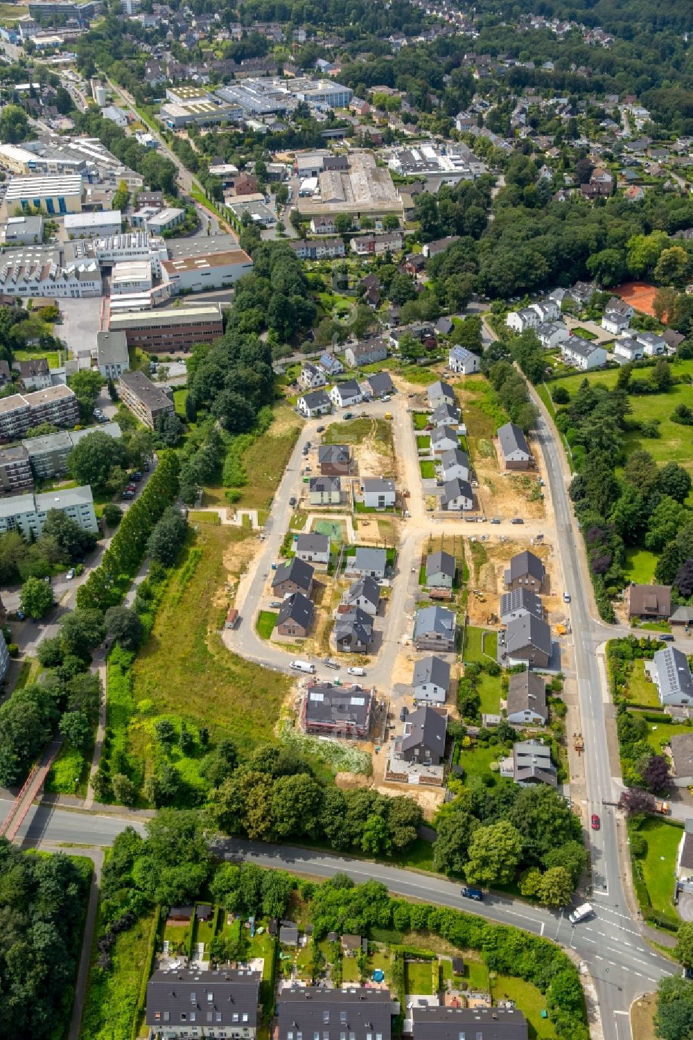 Aerial photograph Heiligenhaus - Construction sites for new construction residential area of detached housing estate Am Panoramagarten in Heiligenhaus in the state North Rhine-Westphalia