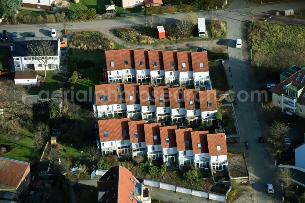 Hohen Neuendorf from the bird's eye view: Construction sites for new construction residential area of detached housing estate Elfriedestrasse - Birkfeldstrasse in Hohen Neuendorf in the state Brandenburg