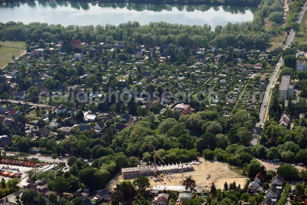 Aerial photograph Berlin - Construction sites for new construction residential area of detached housing estate on Hultschiner Damm in the district Mahlsdorf in Berlin, Germany