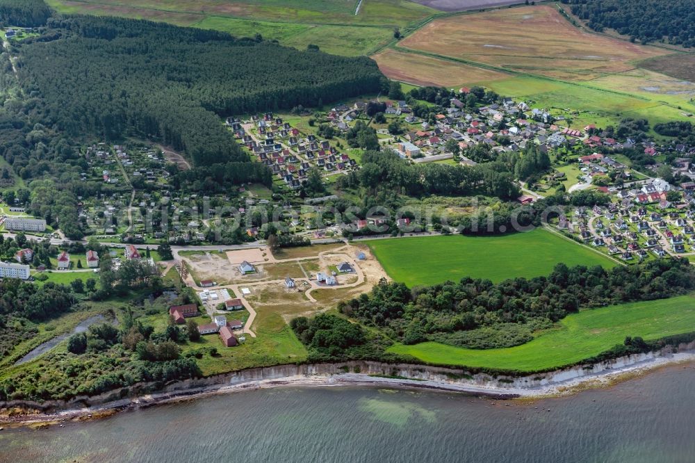 Aerial photograph Glowe - Construction sites for new construction residential area of detached housing estate Das Kliff on Hauptstrasse in Glowe in the state Mecklenburg - Western Pomerania, Germany