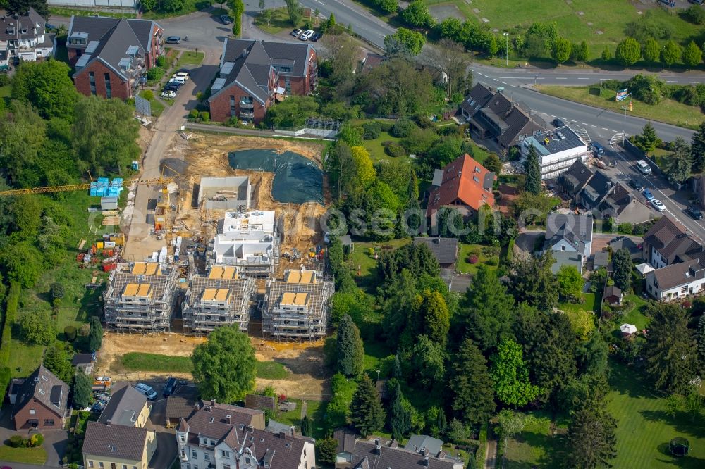 Mülheim an der Ruhr from the bird's eye view: Construction sites for new construction residential area of detached housing estate Muehlenfeld company of Wilma Wohnen West Projekte GmbH in Muelheim on the Ruhr in the state North Rhine-Westphalia