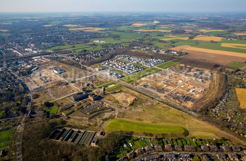 Aerial image Neukirchen-Vluyn - Construction sites for new construction residential area of detached housing estate Dicksche Heide on Niederrheinallee in Neukirchen-Vluyn in the state North Rhine-Westphalia