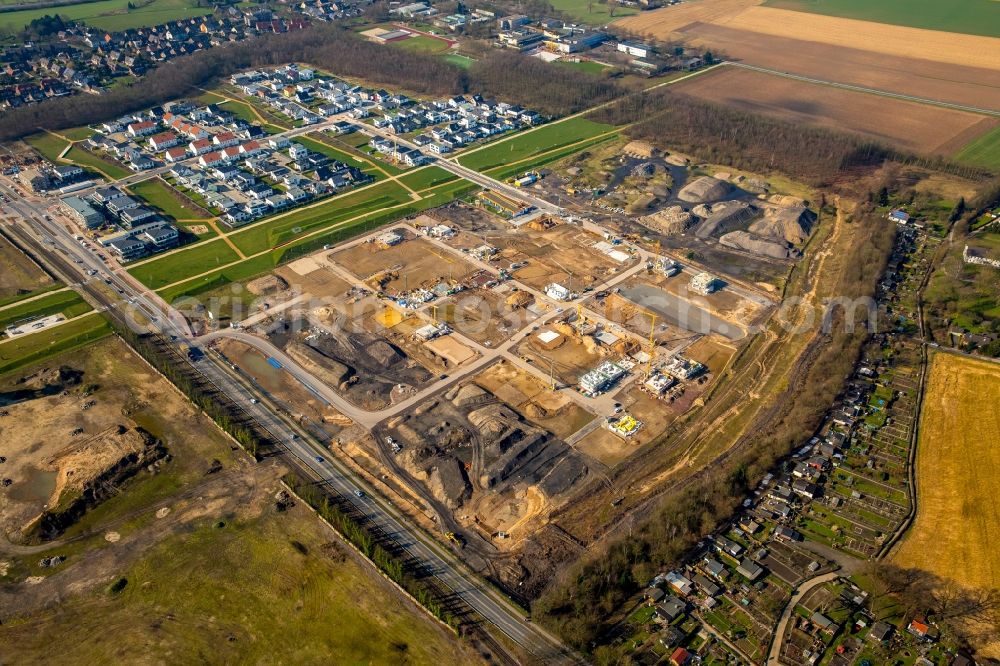 Neukirchen-Vluyn from above - Construction sites for new construction residential area of detached housing estate Dicksche Heide on Niederrheinallee in Neukirchen-Vluyn in the state North Rhine-Westphalia