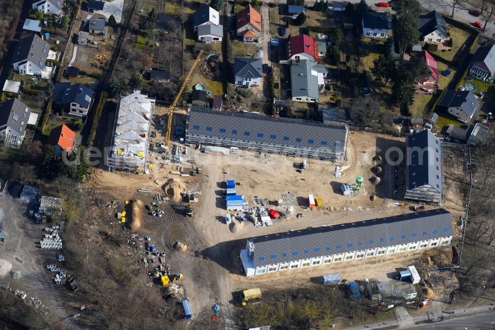 Berlin from the bird's eye view: Construction sites for new construction residential area of detached housing estate on Hultschiner Donm 292 in the district Mahlsdorf in Berlin, Germany