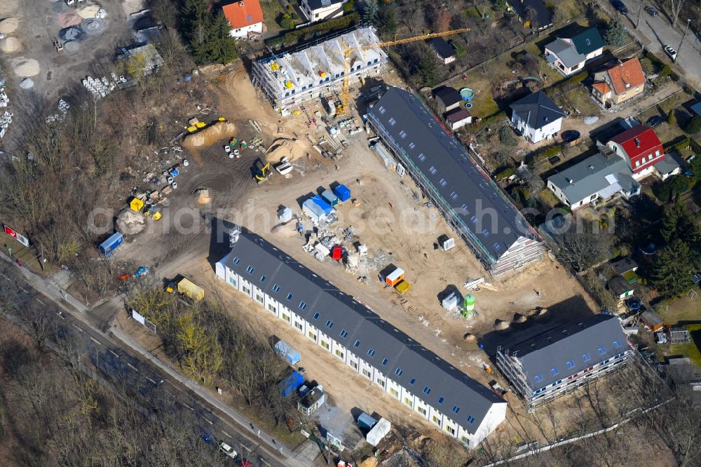 Aerial photograph Berlin - Construction sites for new construction residential area of detached housing estate on Hultschiner Donm 292 in the district Mahlsdorf in Berlin, Germany