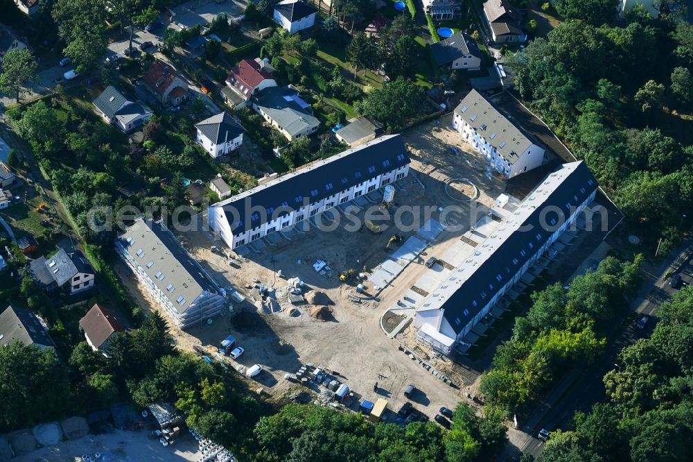 Aerial image Berlin - Construction sites for new construction residential area of detached housing estate on Hultschiner Damm in the district Mahlsdorf in Berlin, Germany