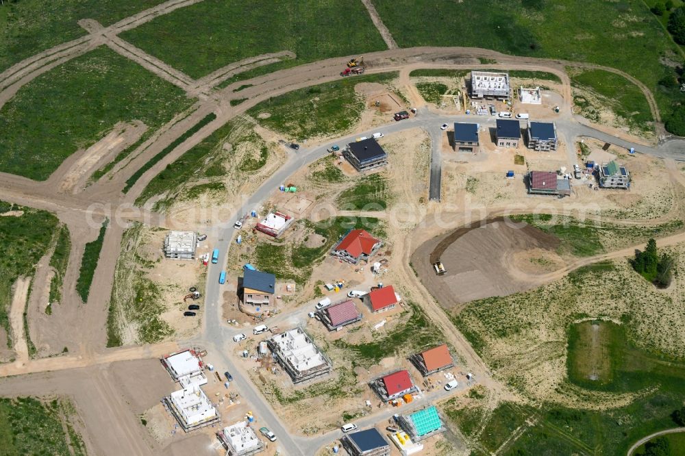 Aerial image Schwerin - Construction sites for new construction residential area of detached housing estate in Schwerin in the state Mecklenburg - Western Pomerania, Germany