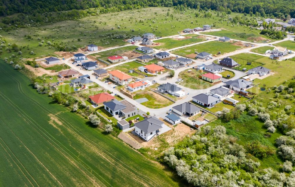 Aerial photograph Bad Kösen - Construction sites for new construction residential area of detached housing estate on Seekurpark in Bad Koesen in the state Saxony-Anhalt, Germany