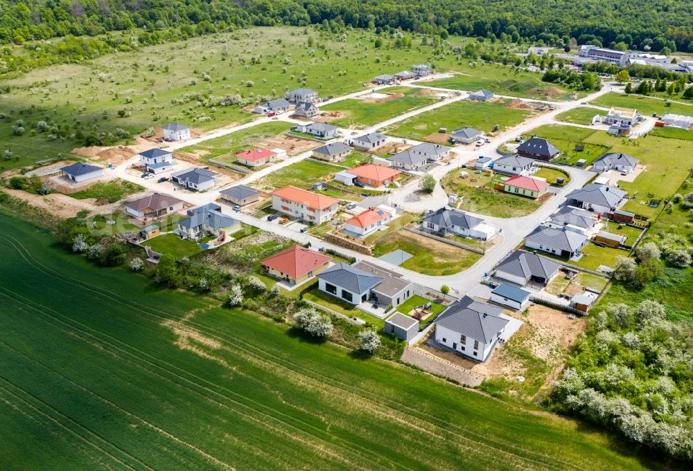 Aerial image Bad Kösen - Construction sites for new construction residential area of detached housing estate on Seekurpark in Bad Koesen in the state Saxony-Anhalt, Germany