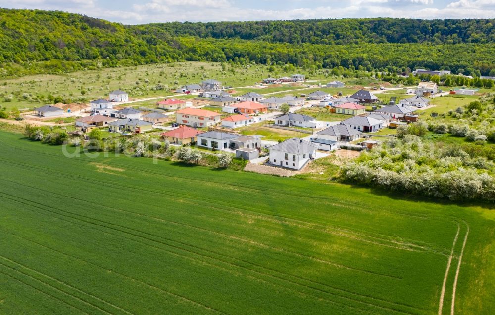 Aerial photograph Bad Kösen - Construction sites for new construction residential area of detached housing estate on Seekurpark in Bad Koesen in the state Saxony-Anhalt, Germany