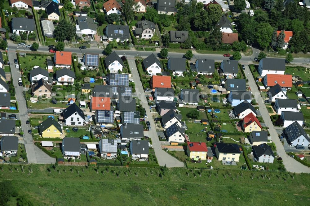 Aerial image Berlin - Construction sites for new construction residential area of detached housing estate Spitzmausweg in Berlin