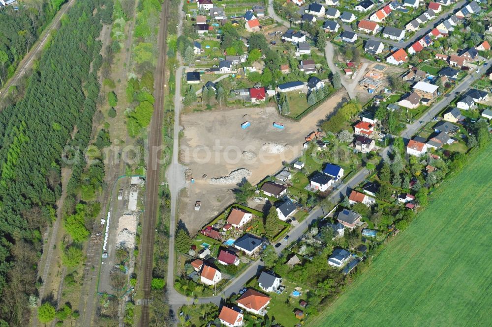 Aerial image Fredersdorf-Vogelsdorf - Construction sites for new construction residential area of detached housing estate Waldweg - Krumme Strasse - Feldstrasse in Fredersdorf-Vogelsdorf in the state Brandenburg, Germany