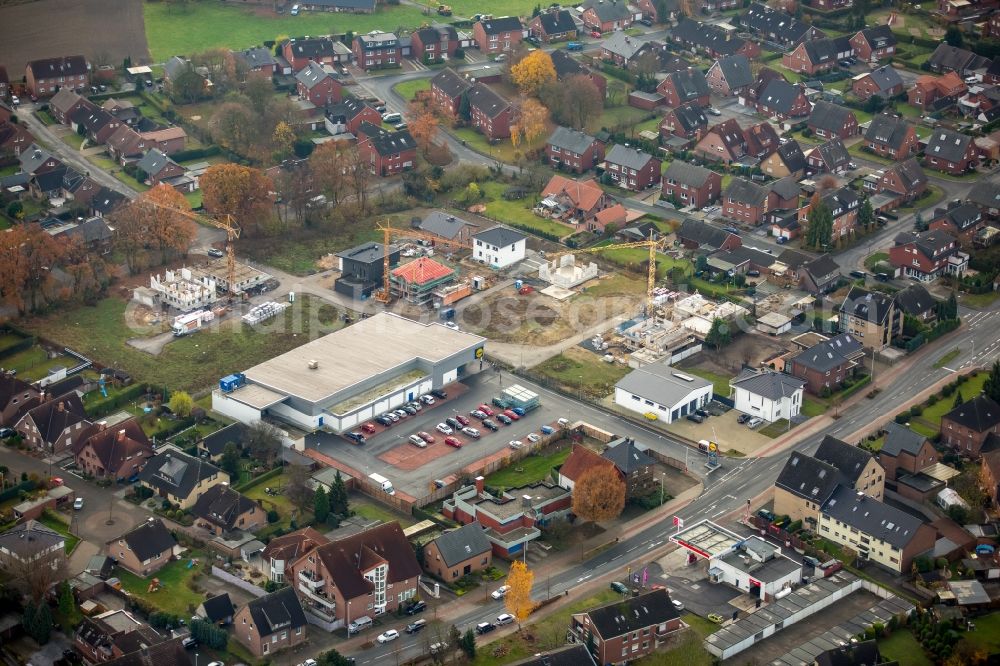 Aerial photograph Werne - Construction sites for new construction residential area of detached housing estate at the Werner street in the district Stockum in Werne in the state North Rhine-Westphalia