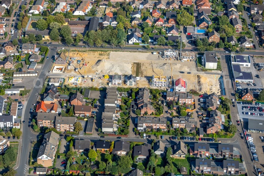 Aerial image Wesel - Construction sites for new construction residential area of detached housing estate on Schepersweg - Quadenweg in Wesel in the state North Rhine-Westphalia, Germany