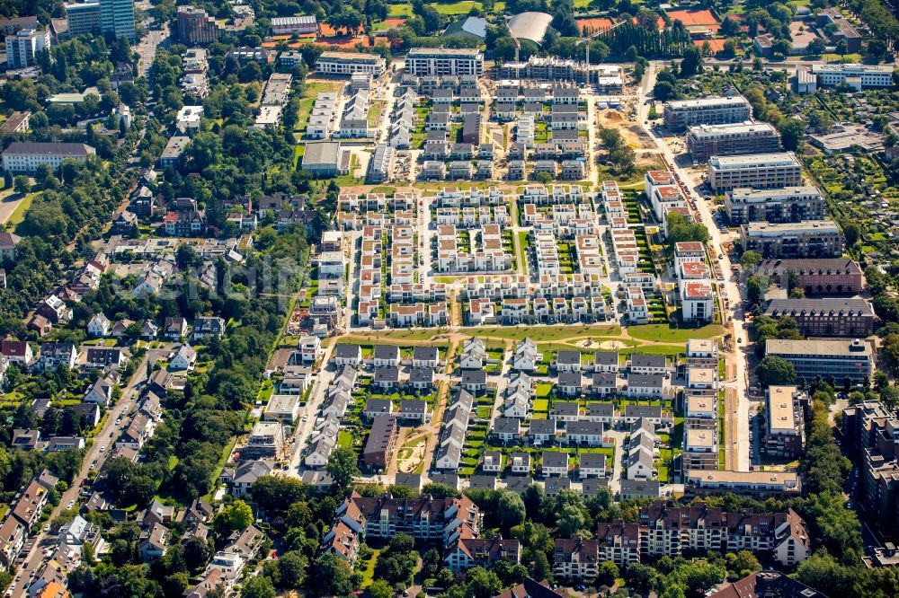 Düsseldorf from above - Construction sites for new construction residential area of detached housing estate Zur alten Kaserne in Duesseldorf in the state North Rhine-Westphalia