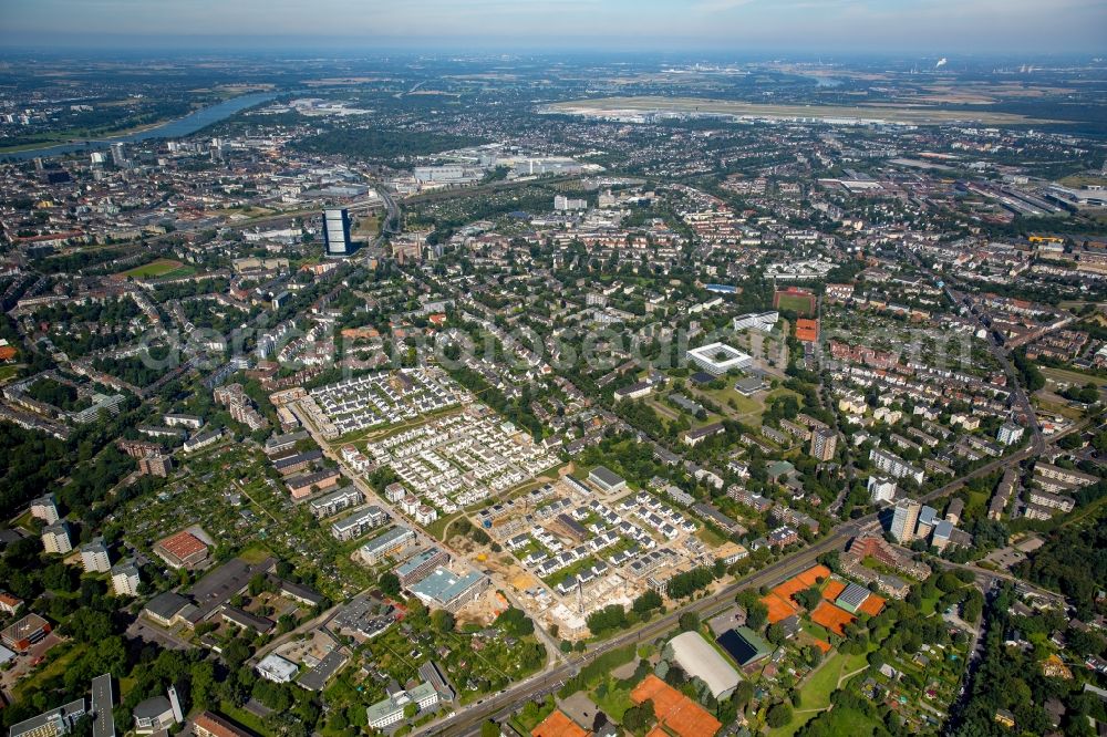 Düsseldorf from the bird's eye view: Construction sites for new construction residential area of detached housing estate Zur alten Kaserne in Duesseldorf in the state North Rhine-Westphalia