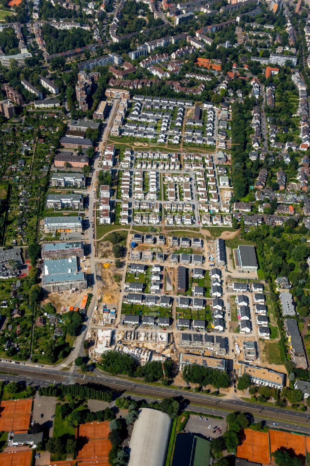 Aerial image Düsseldorf - Construction sites for new construction residential area of detached housing estate Zur alten Kaserne in Duesseldorf in the state North Rhine-Westphalia