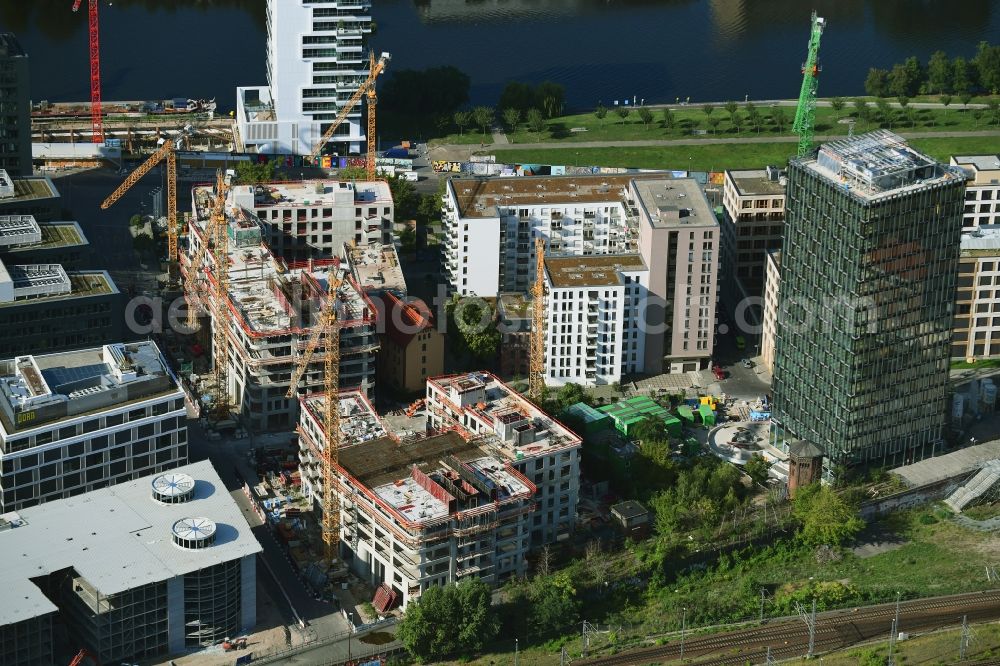 Berlin from the bird's eye view: Construction sites for residential and commercial building construction Max & Moritz on Rummelsburger place - Marianne von Rantzau Street in Friedrichshain district of Berlin