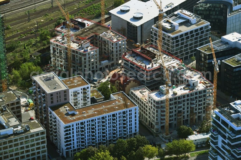 Berlin from above - Construction sites for residential and commercial building construction Max & Moritz on Rummelsburger place - Marianne von Rantzau Street in Friedrichshain district of Berlin