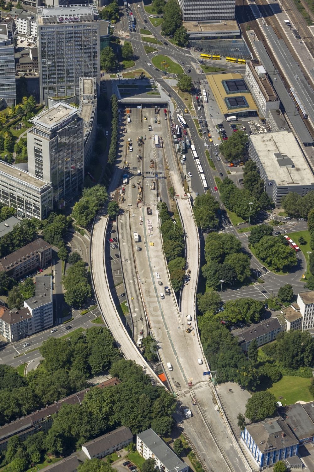 Aerial image Essen - Construction for the rehabilitation and expansion A40 in Essen in North Rhine-Westphalia. The work was carried out on behalf of the State Road Construction North Rhine-Westphalia (Road Authority)