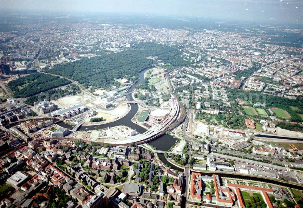 Berlin - Tiergarten from above - Baustellenbereich am Lehrter Bahnhof / Spreebogen in Berlin Tiergarten.