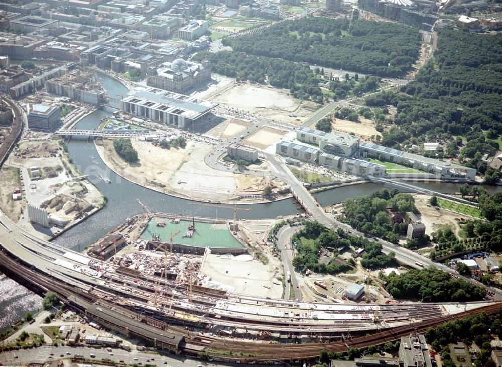 Aerial photograph Berlin - Tiergarten - Baustellenbereich am Lehrter Bahnhof / Spreebogen in Berlin Tiergarten.