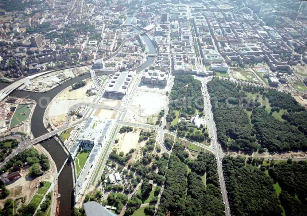 Berlin - Tiergarten from the bird's eye view: Baustellenbereich am Lehrter Bahnhof / Spreebogen in Berlin Tiergarten.