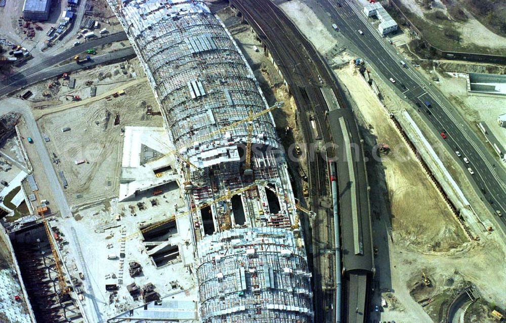 Aerial image Berlin-Tiergarten / Spreebogen - Baustellenbereich am Lehrter Bahnhof / Spreebogen in Berlin Tiergarten.