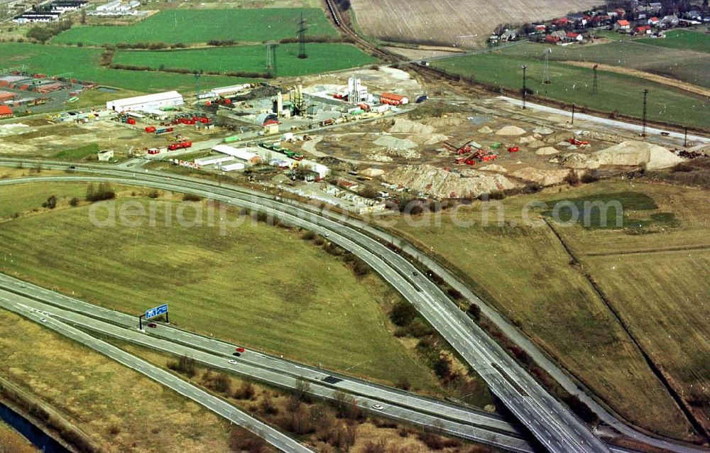 Aerial photograph Berlin - Pankow - 26.03.1995 Baustoffanlage Autobahnabfahrt Pankow