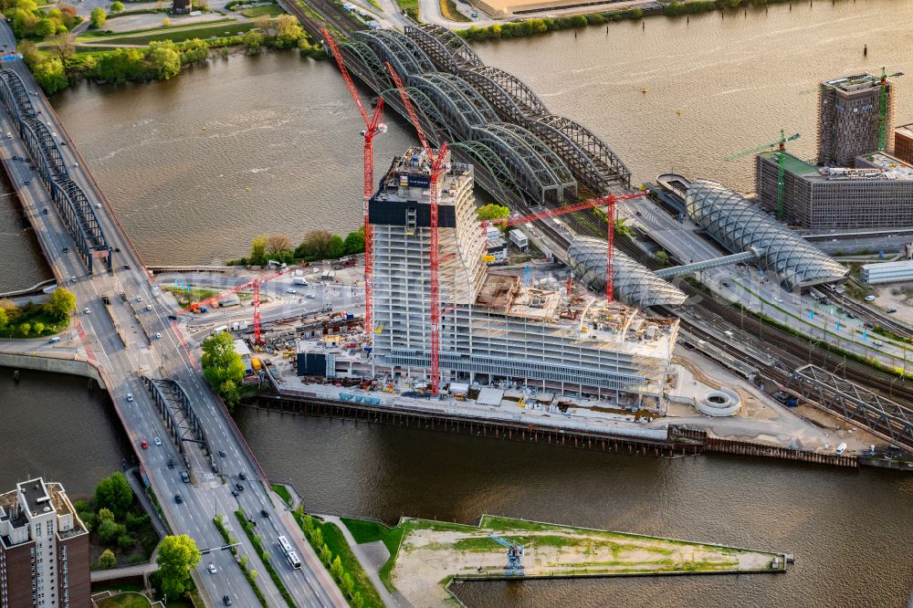 Aerial photograph Hamburg - Construction stop on the construction site for the new high-rise building complex Elbtower on Zweibrueckenstrasse between Oberhafenkanal and Norderelbe in the HafenCity district of Hamburg, Germany