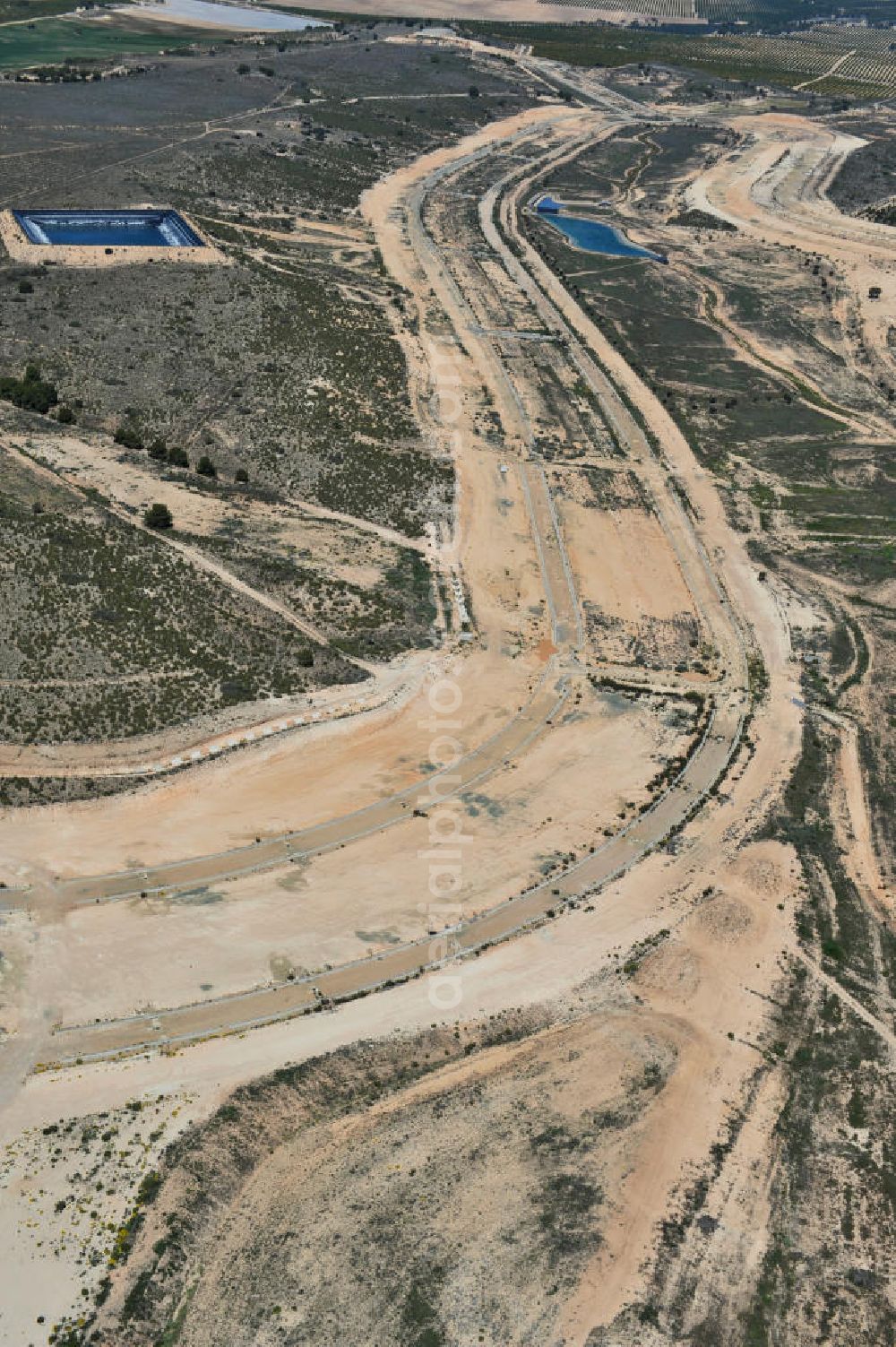 Casa Pelada from above - Freeze on developed land for holiday homes in Casa Pelada in the region of Murcia in Spain. The real estate and financial crisis has left their marks in the region