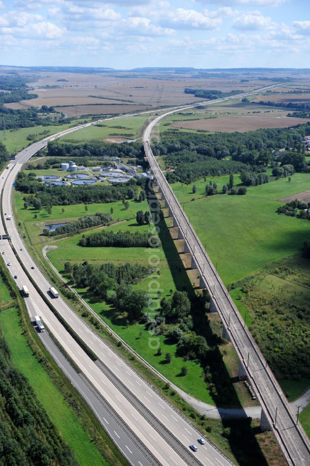 Aerial image Ichtershausen - View of the building freeze occupied for years with viaducts of the ICE path Erfurt-Nürnberg at the intersection A4 / E40 - A71 near Ichtershausen in Thuringia