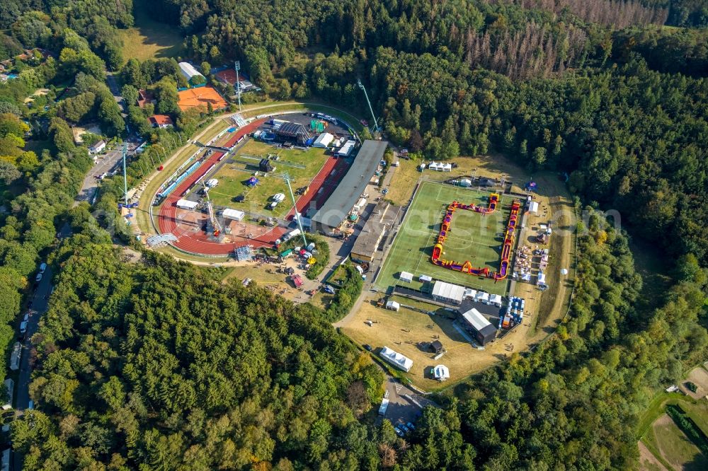 Aerial photograph Lüdenscheid - Bautz Festival on Sports facility grounds of stadium Nattenberg-Stadion Am Nattenberg in Luedenscheid in the state North Rhine-Westphalia, Germany