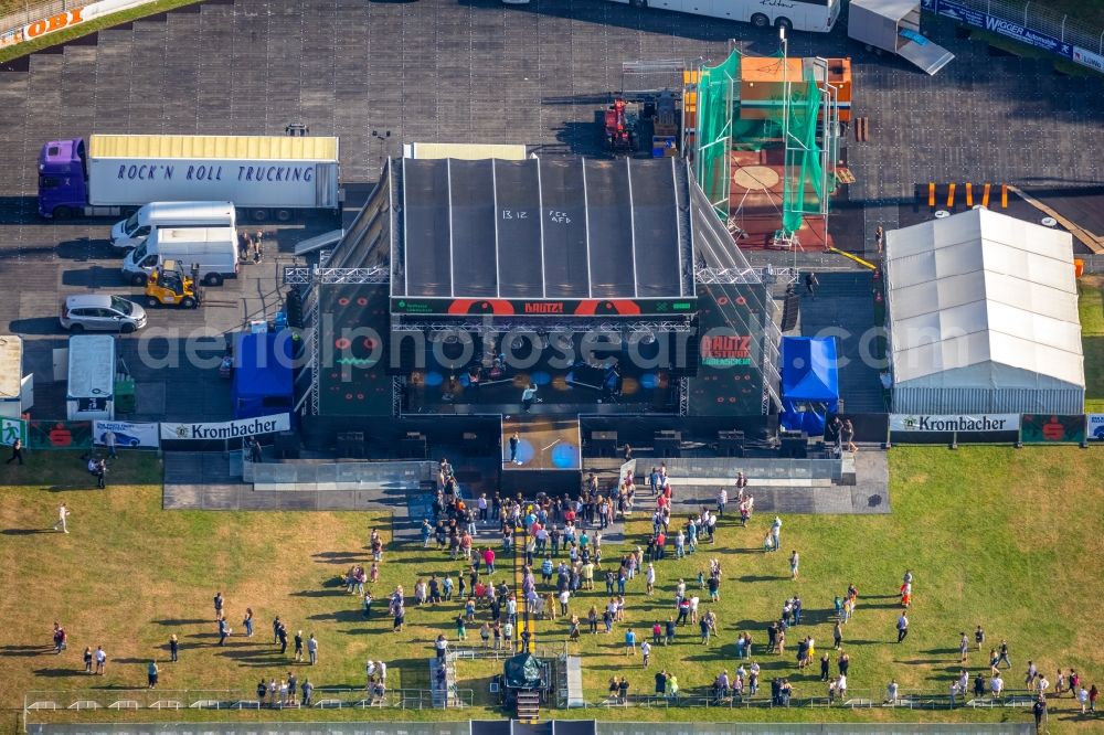 Aerial photograph Lüdenscheid - Bautz Festival on Sports facility grounds of stadium Nattenberg-Stadion Am Nattenberg in Luedenscheid in the state North Rhine-Westphalia, Germany